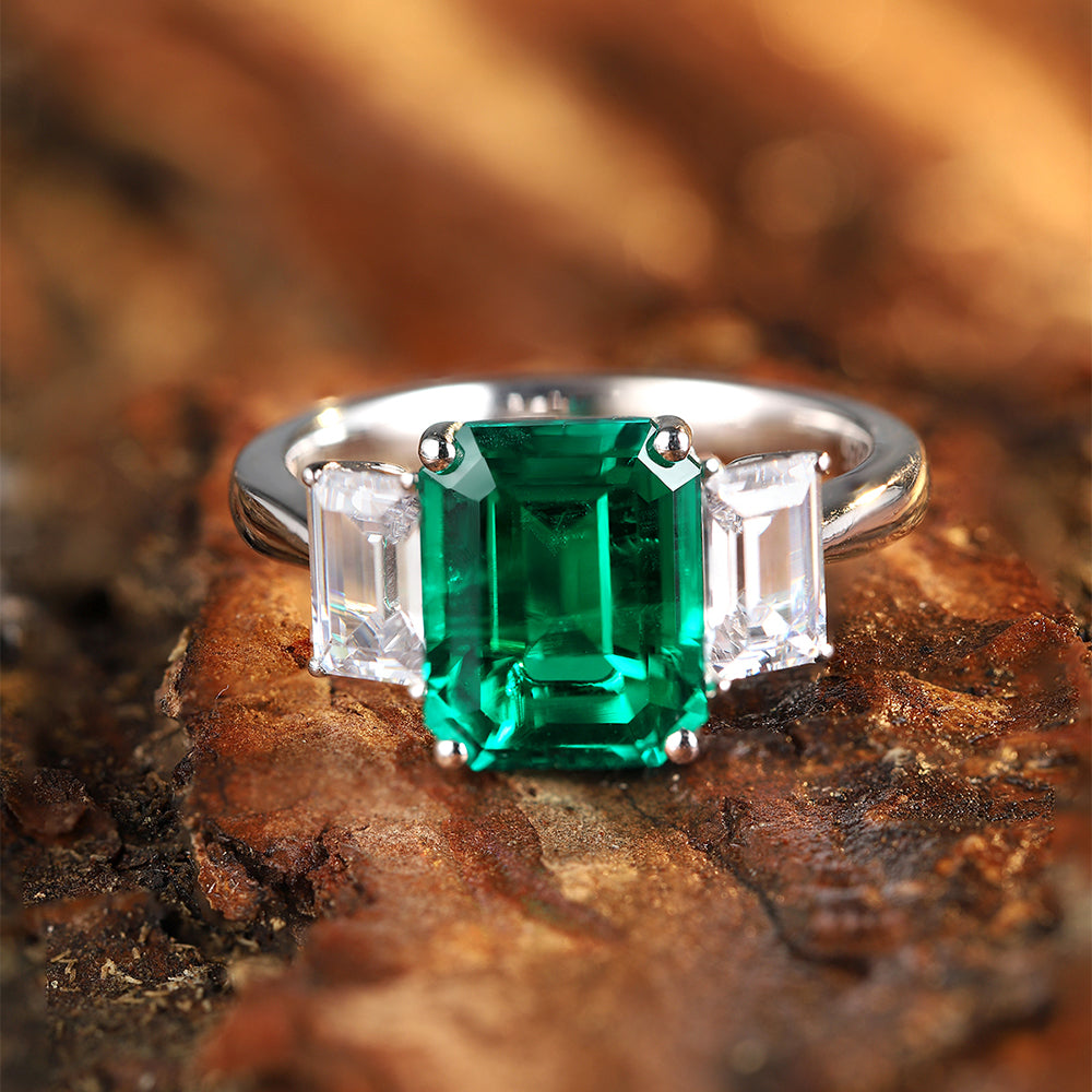 Laboratory grown emerald ring,main stone 3.28CT,9K gold ring setting