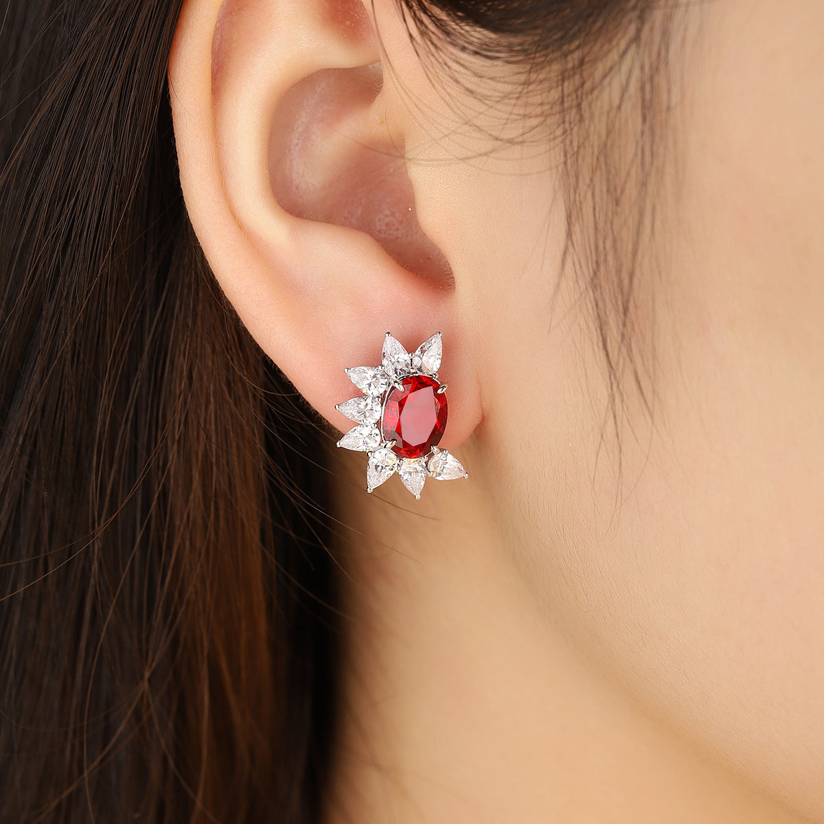 Laboratory grown ruby ear stud,main stone 4.64CT,9K gold ring setting