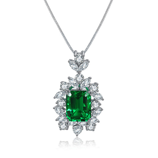 Laboratory grown emerald necklace,main stone 5.02CT,9K gold necklace setting