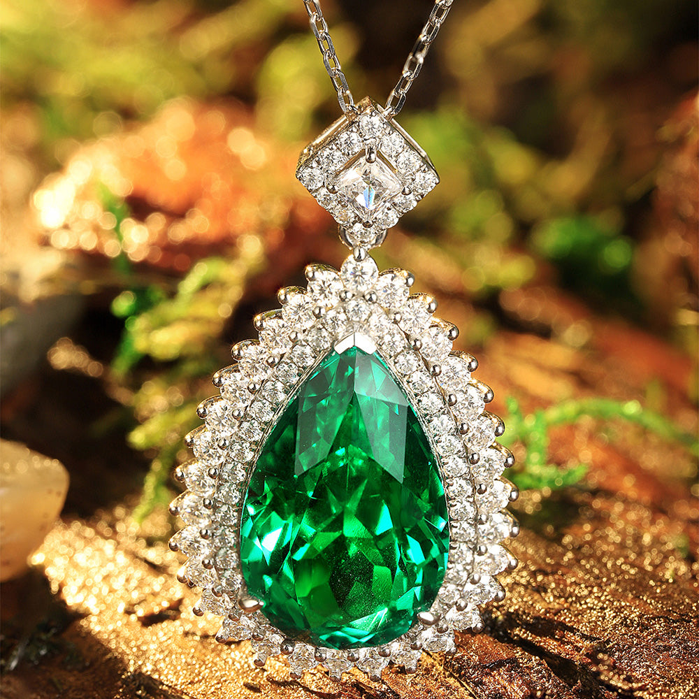 Laboratory grown emerald necklace,main stone 11.07CT,9K gold necklace setting