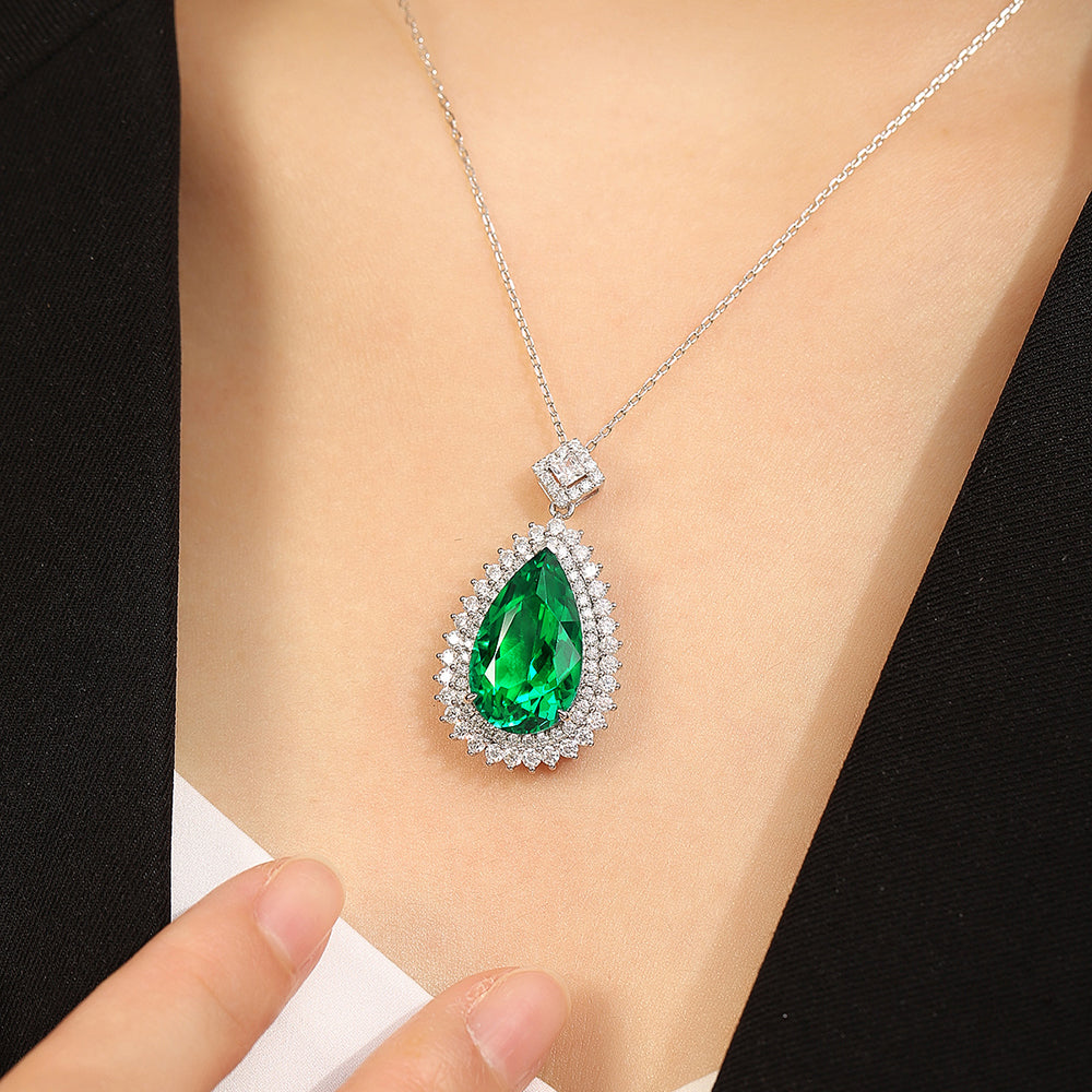 Laboratory grown emerald necklace,main stone 11.07CT,9K gold necklace setting