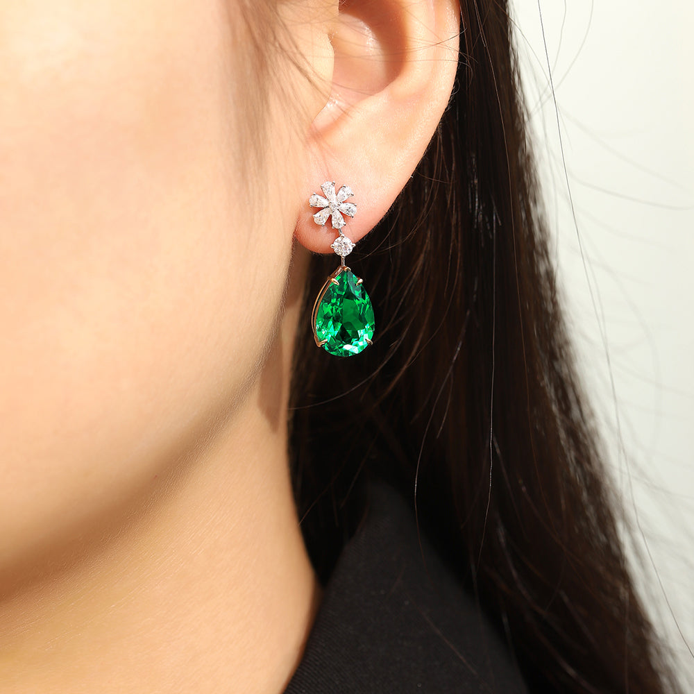 Laboratory grown emerald ear stud,main stone 10.98CT,9K gold necklace setting